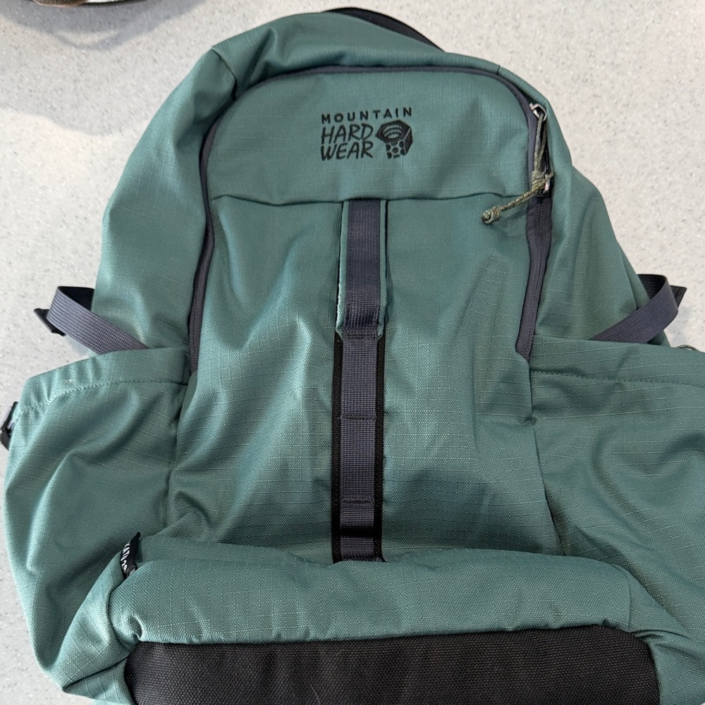 Mountain Hardwear Forest Green Backpack never used